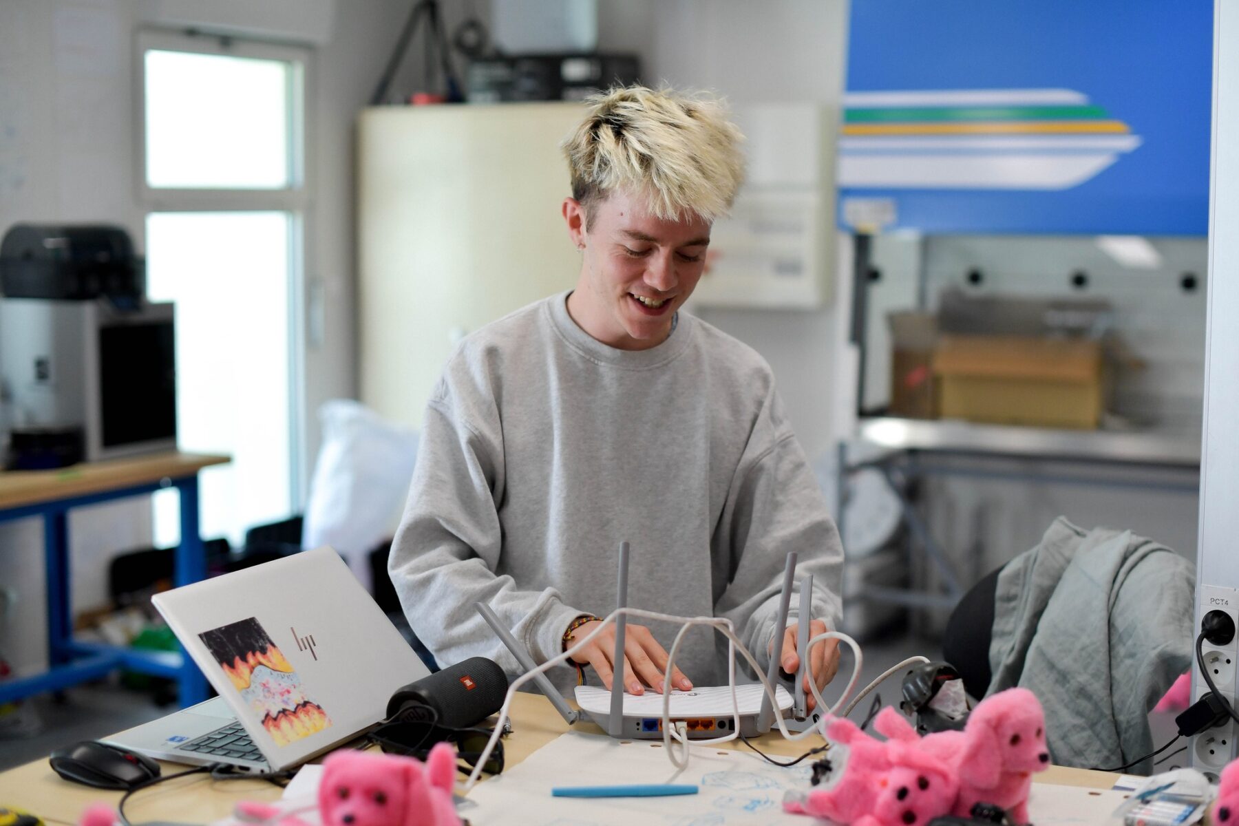 Useful Fictions • 4 : Faire corps – corps empêché, corps augmenté, corps social Campus de l’Institut polytechnique de Paris | 25 – 30.08.2024, Centre Wallonie-Bruxelles – Paris | 31.08 – 01.09.2024 - Perform Lab