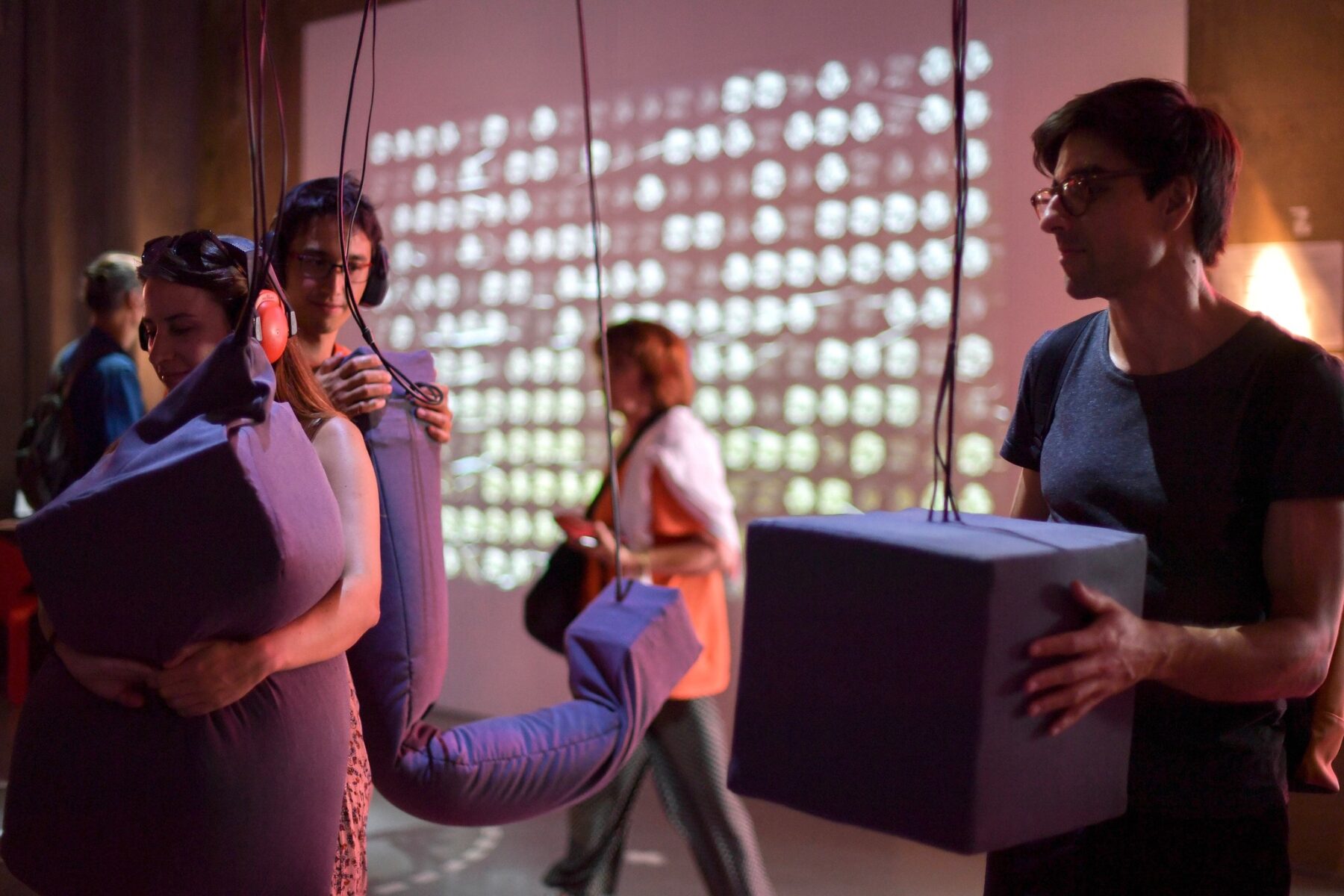 Useful Fictions • 4 : Faire corps – corps empêché, corps augmenté, corps social Campus de l’Institut polytechnique de Paris | 25 – 30.08.2024, Centre Wallonie-Bruxelles – Paris | 31.08 – 01.09.2024 - Perform Lab