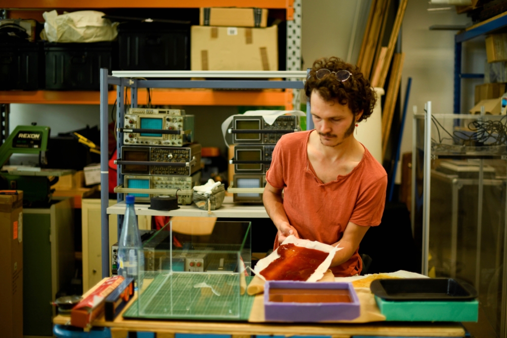 Useful Fictions • 3: Symbiose(s) Paris | 26.06-2.07.2023 - Perform Lab