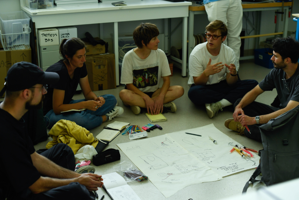 Useful Fictions • 3: Symbiose(s) Paris | 26.06-2.07.2023 - Perform Lab