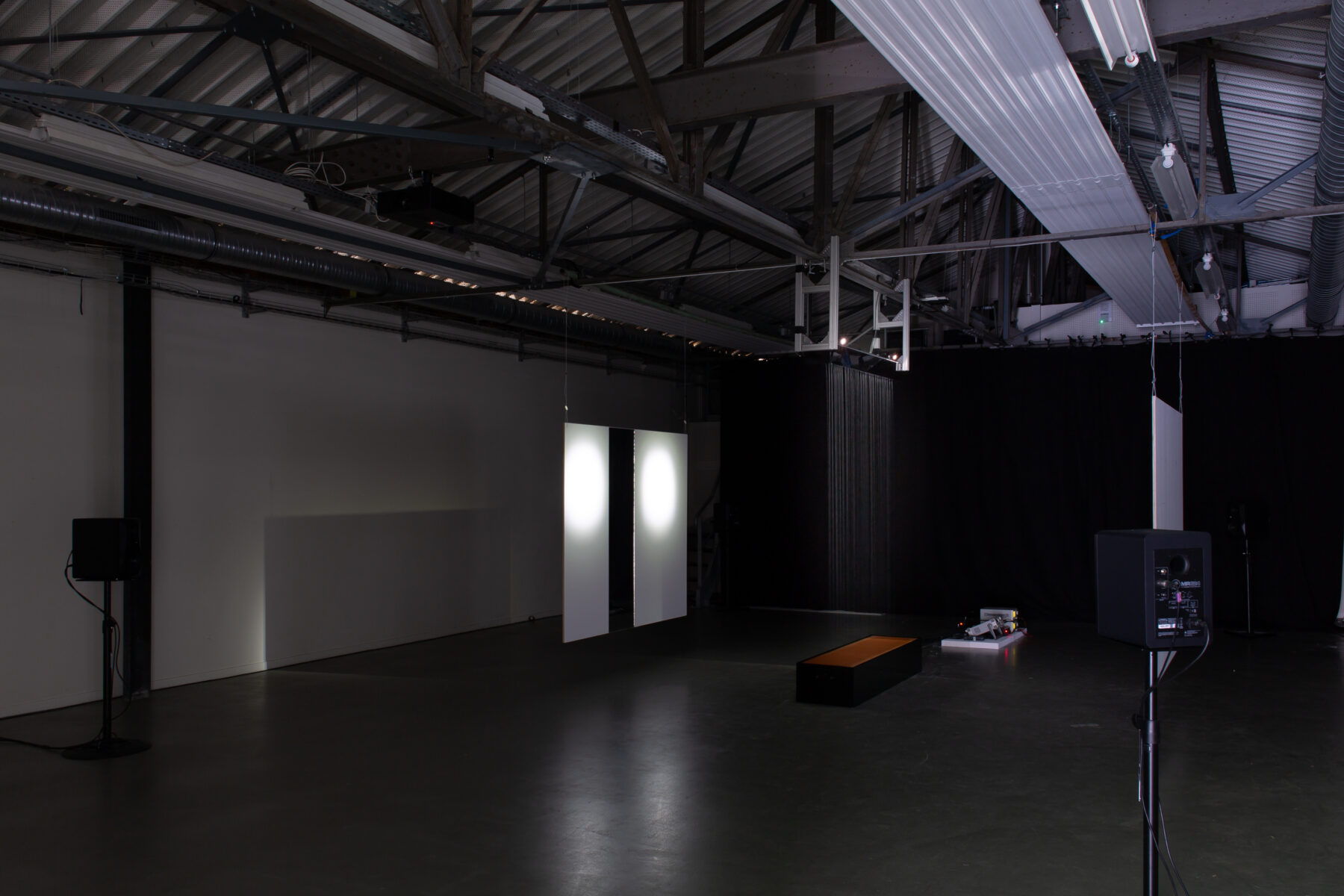 Une solution au problème de raréfaction du Temps – Série de cinq installations et Textes fondateur - Perform Lab